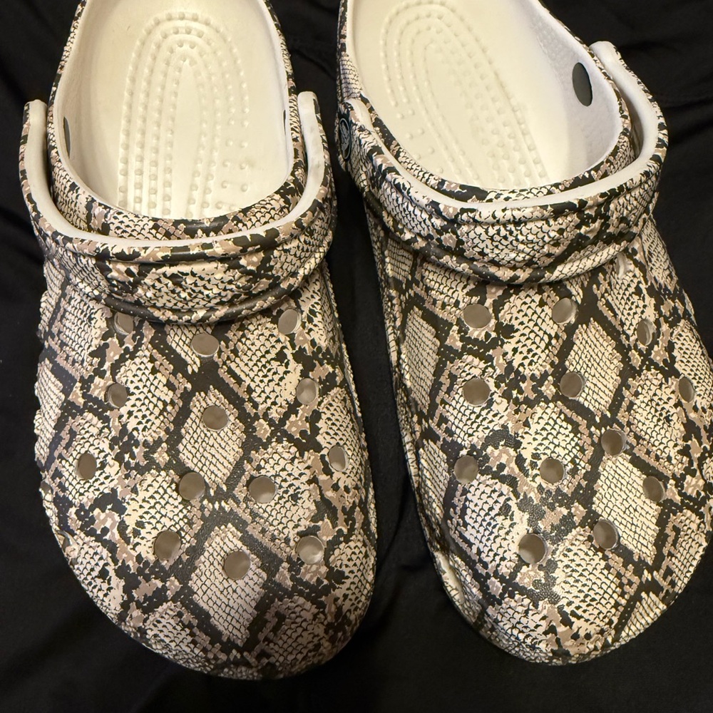 CROCS Snakeskin Pattern Mules